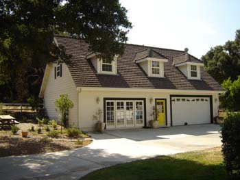 If you need a roof or skylight installation in Santa Clarita, CA, turn to us